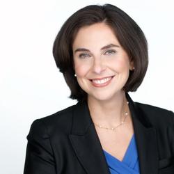 Vicki van Alphen headshot